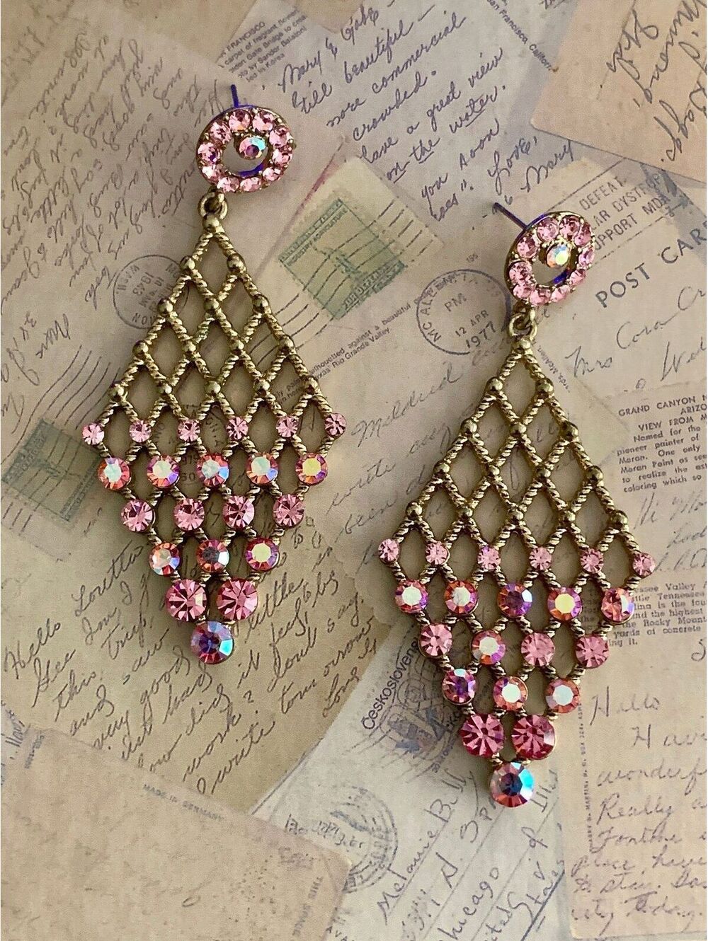 Vintage Elegant Gold-Tone Lattice Drop Earrings with Pink Rhinestones Sparkle